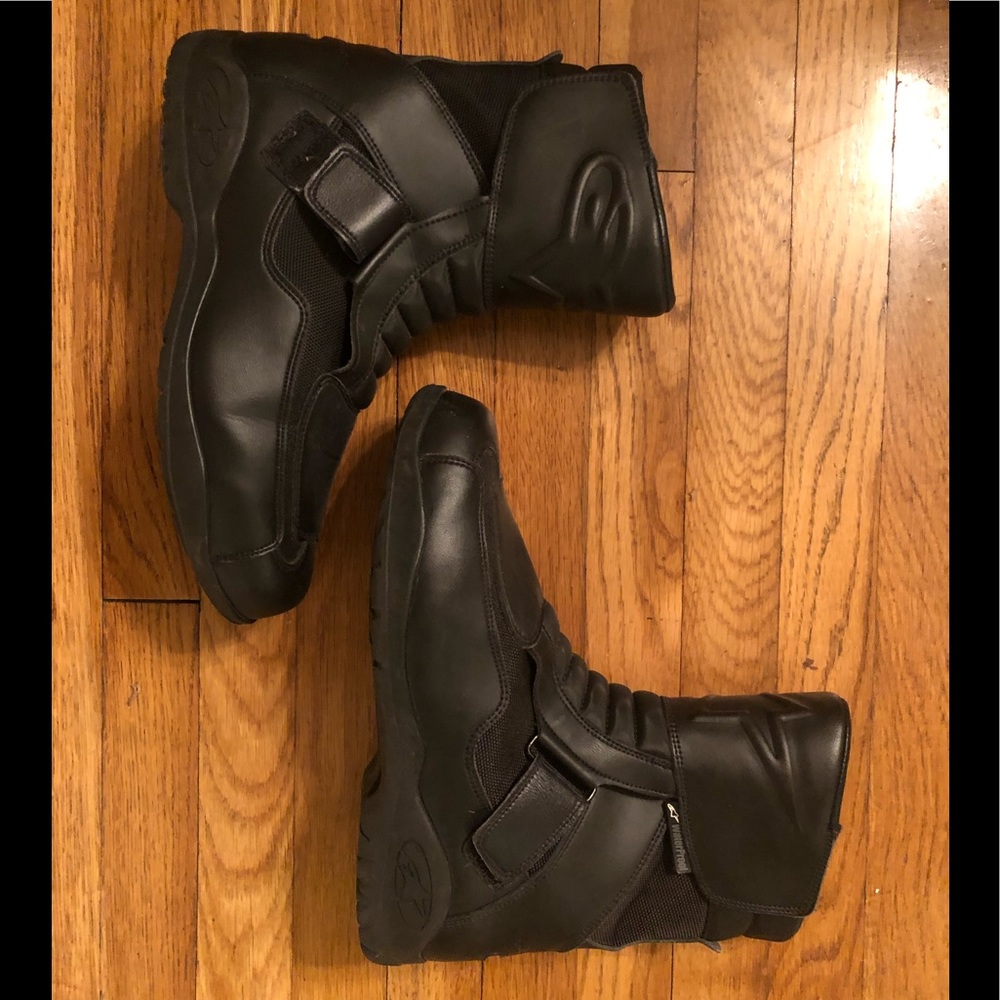 MENS ALPINESTARS MOTORCYCLE BOOTS. Size 10.5